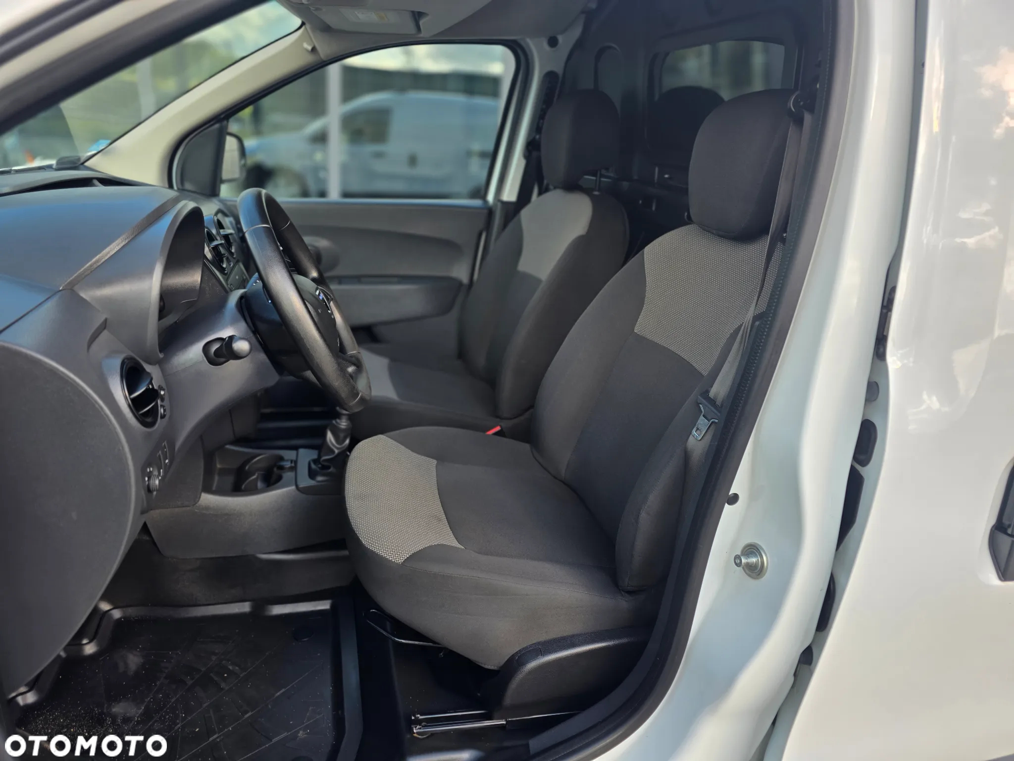 Dacia DOKKER Van 1.3 TCe Comfort Clim 100KM 5d Express I BEZWYPADKOWA z Polskiego Salonu I Wyjątkowo ładny i Zadbany Egzemplarz z Pełną Histroią Serwisową I Zabudowana Przestrzeń ładunkowa I Faktura Vat 23% I Pierwszy i Jedyny Właściciel I - 21