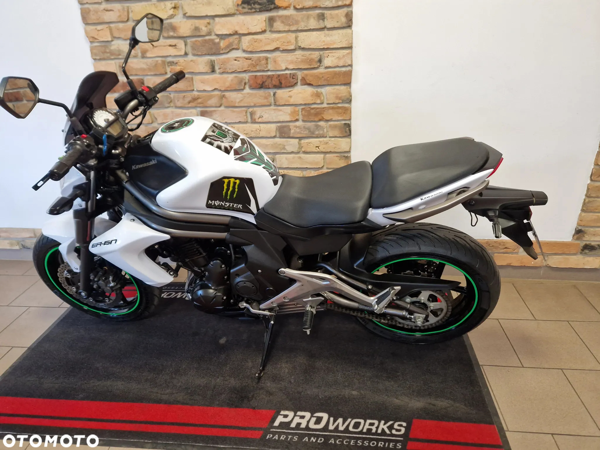 Kawasaki ER - 11