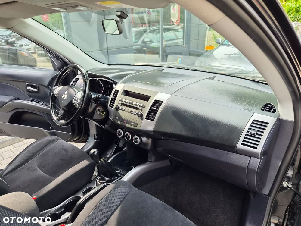 Mitsubishi Outlander 2.4 Motion - 17