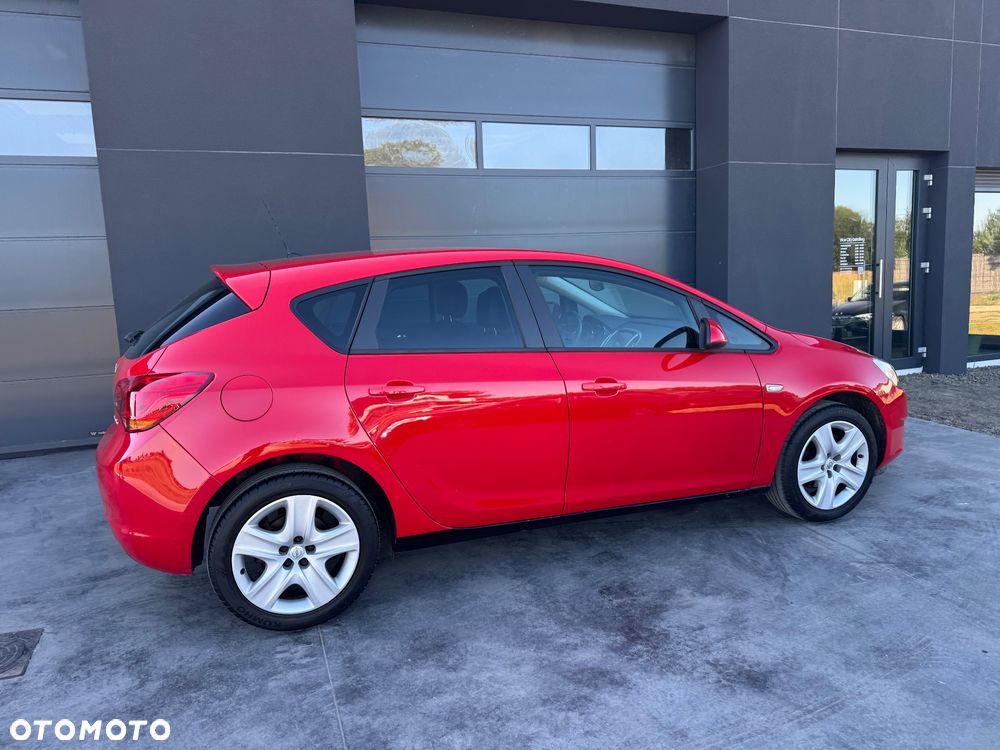 Opel Astra 1.4 ecoFLEX - 13