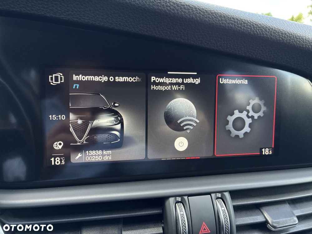 Alfa Romeo Giulia 2.0 Turbo - 23