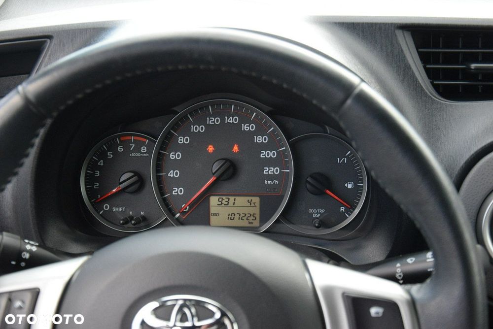 Toyota Yaris 1.33 Prestige - 22