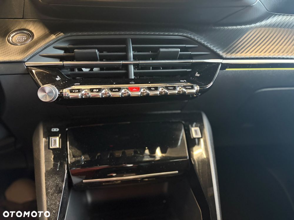 Peugeot 2008 1.2 PureTech GT S&S EAT8 - 15