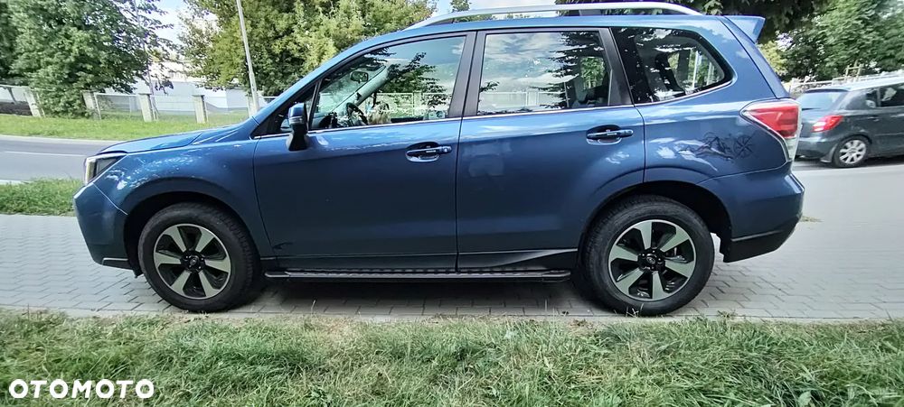 Subaru Forester 2.0 i Exclusive (EyeSight) Lineartronic - 8