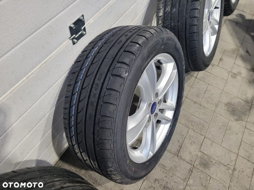 Ford Mondeo MK5 kombi 15r Kola felgi 7,5/17 5x108 - 5