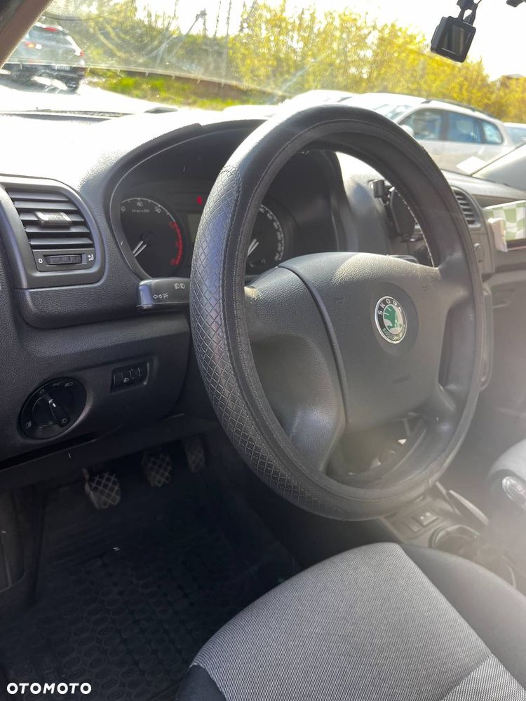 Skoda Fabia 1.4 16V Classic - 11