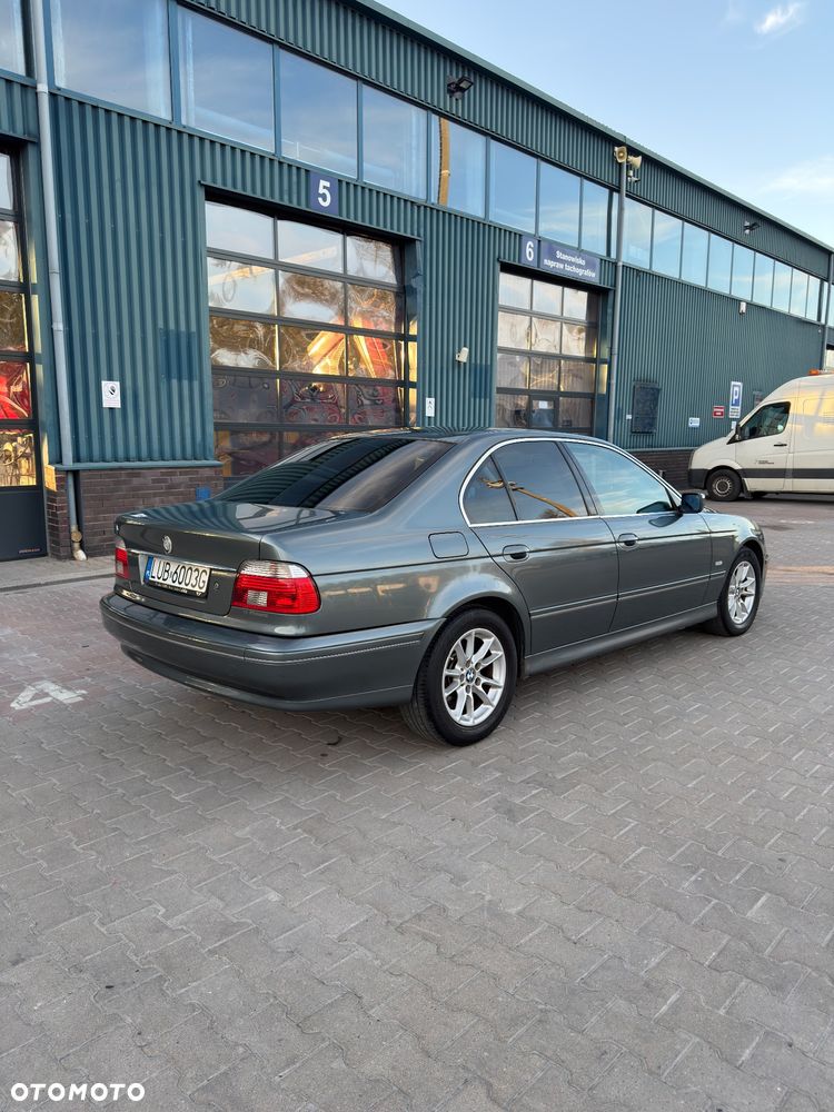 BMW Seria 5 520d - 7