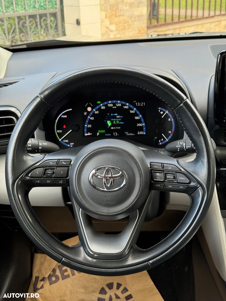 Toyota Yaris Cross Hybrid 116 1.5 VVT-i Business Edition - 8