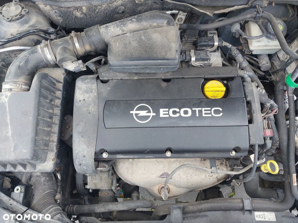 Opel Astra H Hatchback silnik 1.6 16v twinport skrzynia biegów F17C394 manualna drzwi klapa maska zderzak błotnik lusterko zewnętrzne Z20R maglownica przewody wspomagania pompa wpomagania paliwa przewody klimatyzacji chłodnica sprężarka mcperson szyba sanki wyświetlacz radio sterownik mechanizm fotele tłumik wydech podsufitka podszybie rura pas przedni zestaw startowy NA CZĘŚCI WSZYSTKIE CZĘŚCI - 16