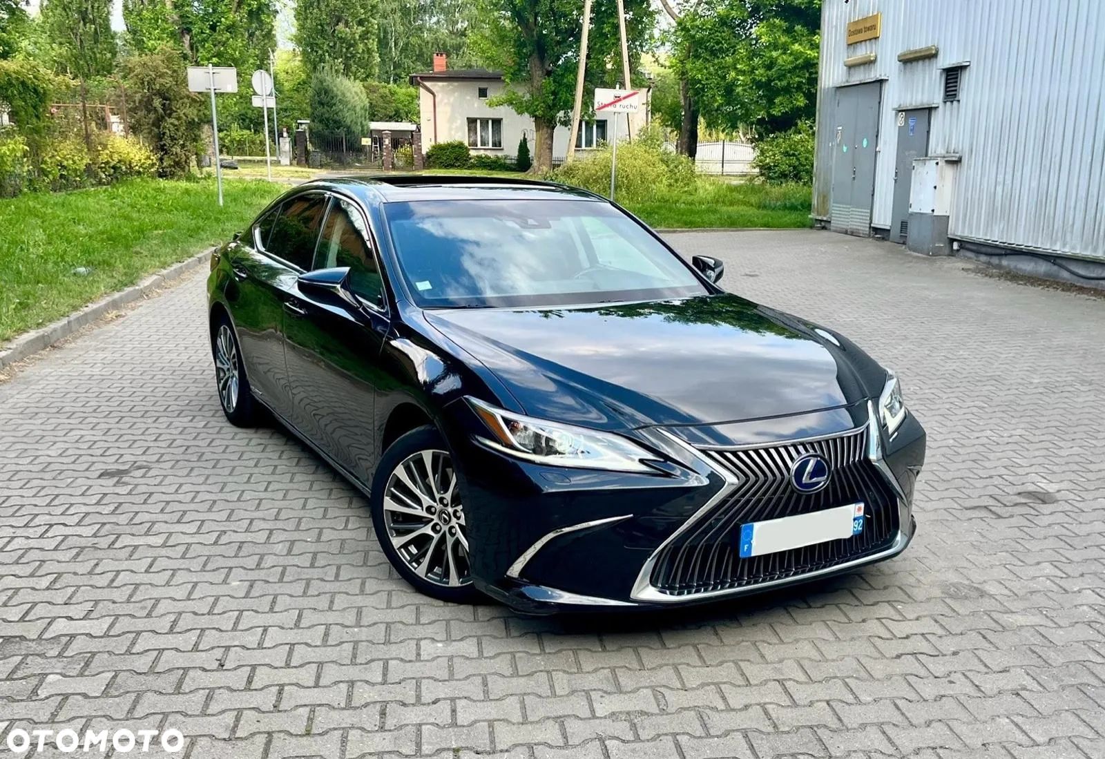 Lexus ES 300h Luxury Line - 1