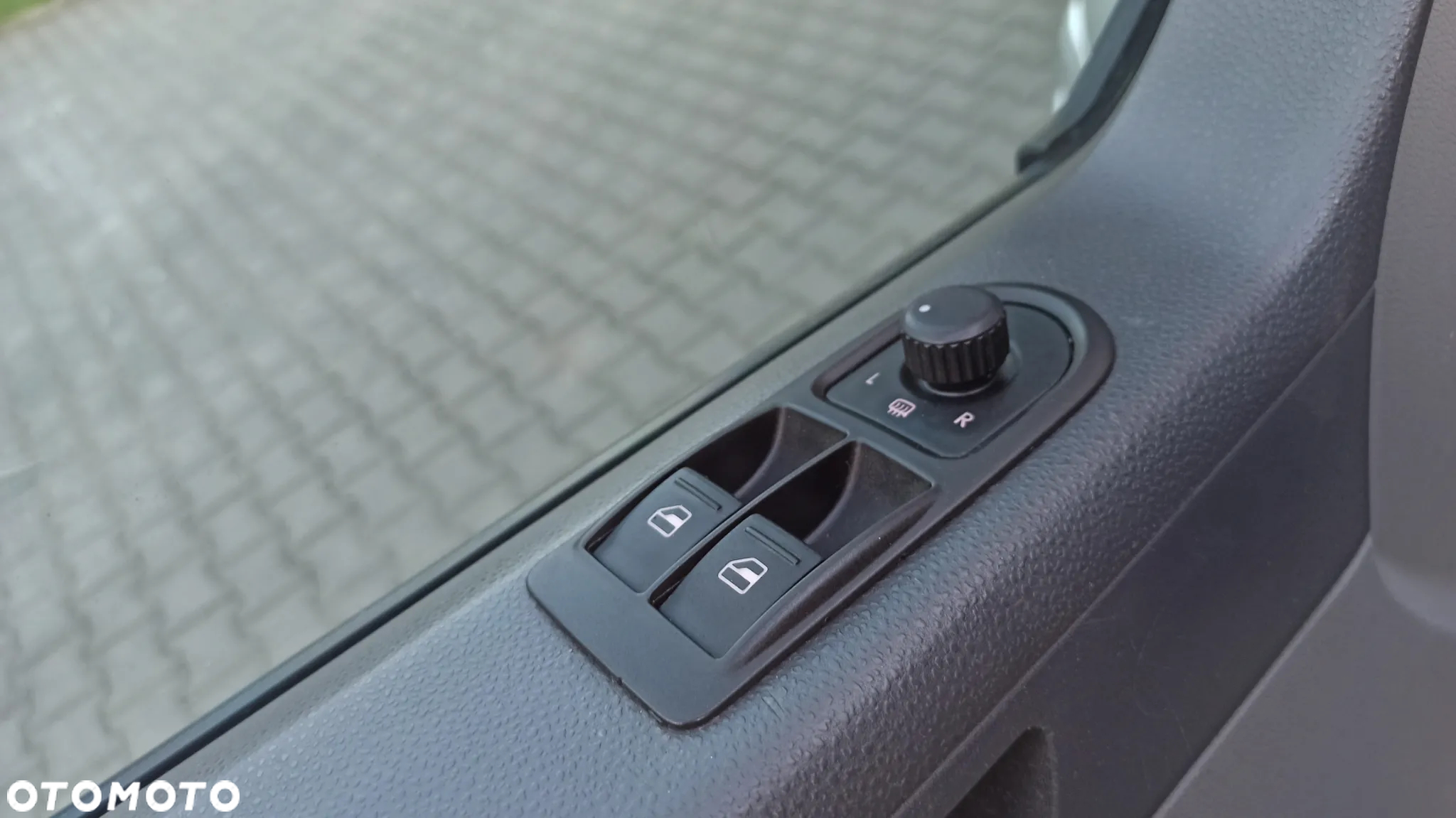 Volkswagen TRANSPORTER T5 T6 - 13