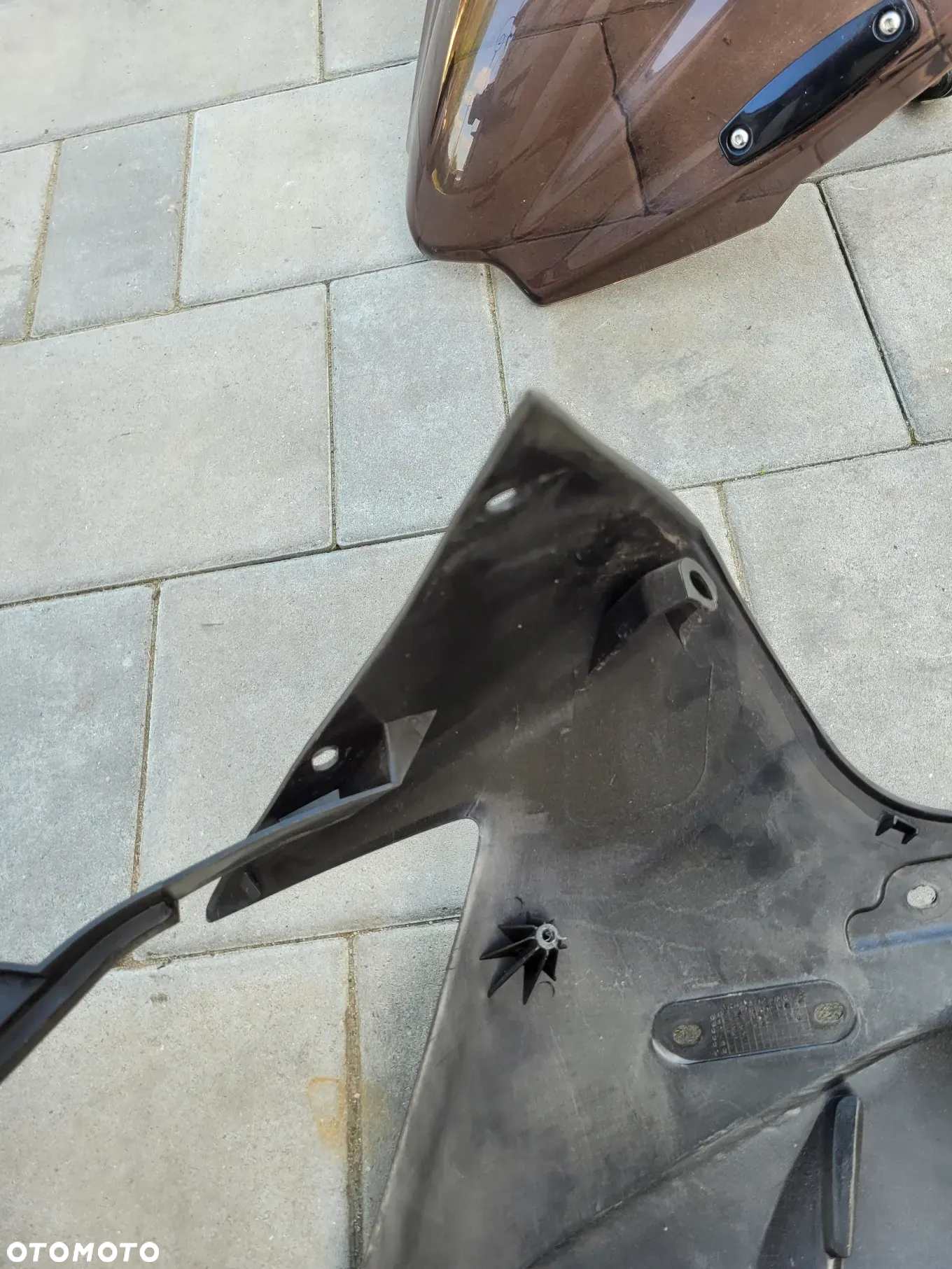 Owiewka przód, osłona lampy, czacha, czasza Honda Varadero XL 1000 - 16