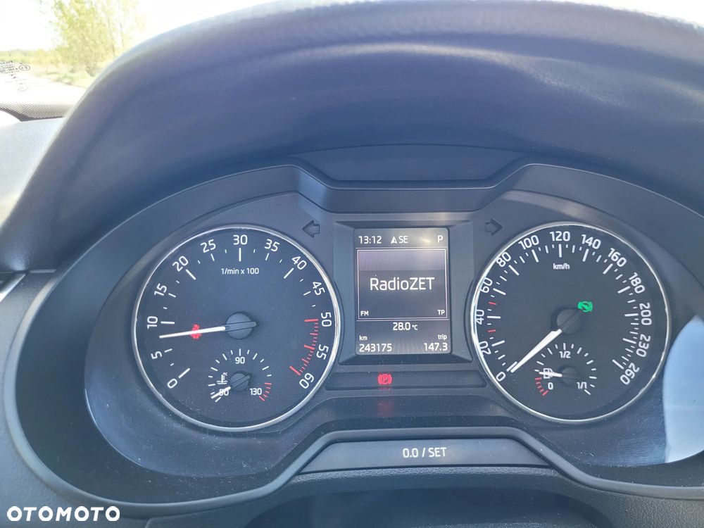 Skoda Octavia 1.6 TDI Style DSG - 5