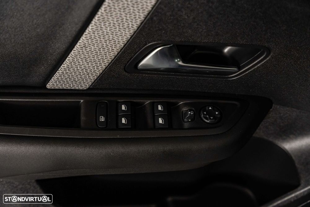 Citroën C4 1.2 PureTech Shine - 22