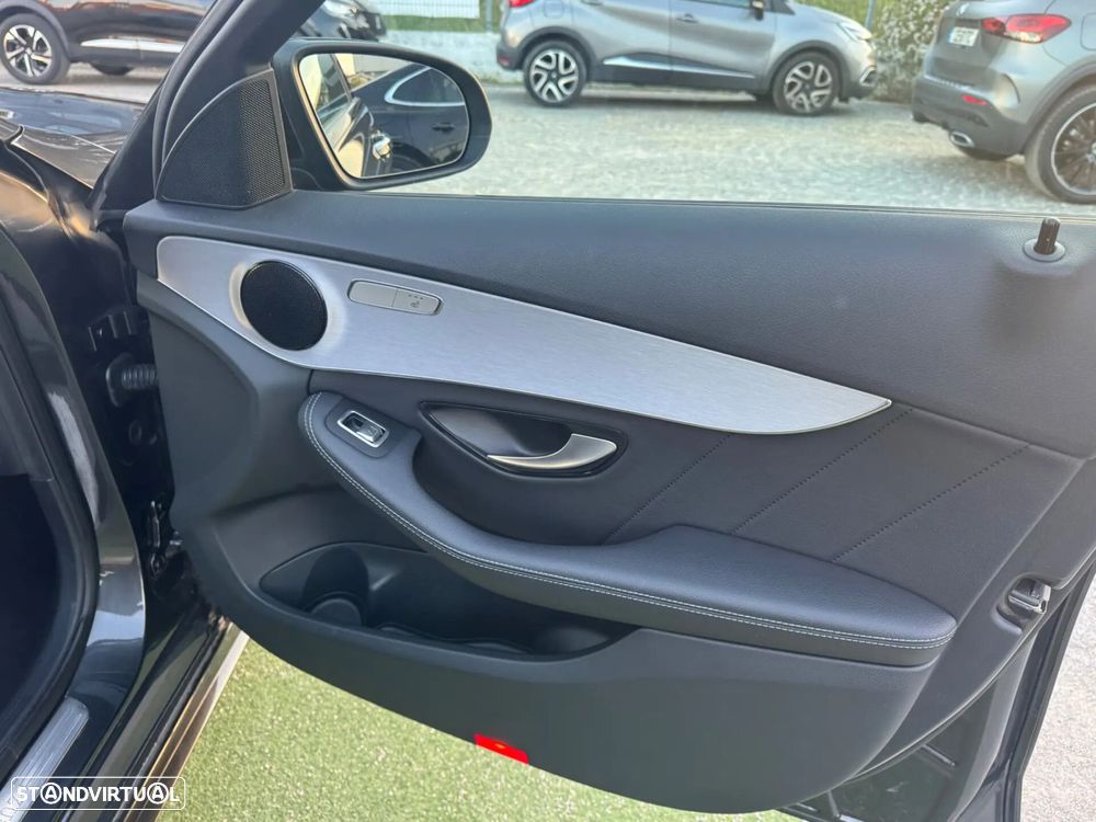 Mercedes-Benz C 300 de AMG Line - 33