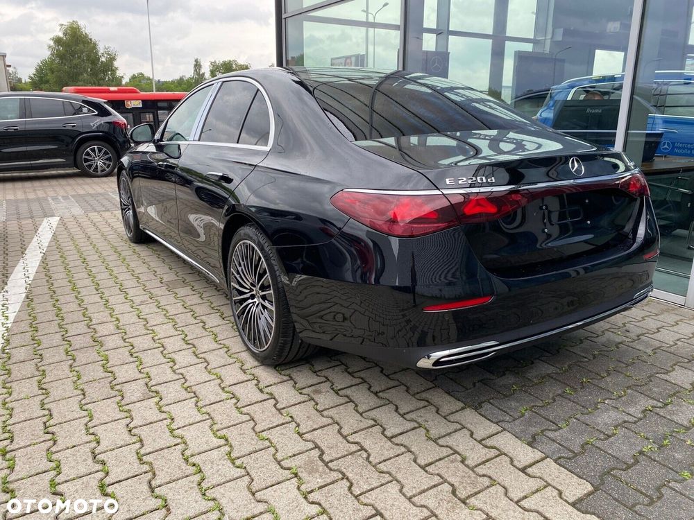 Mercedes-Benz Klasa E - 2