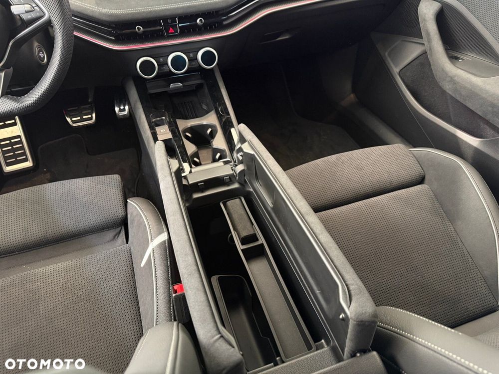 Skoda Superb 1.5 TSI mHEV Sportline DSG - 26