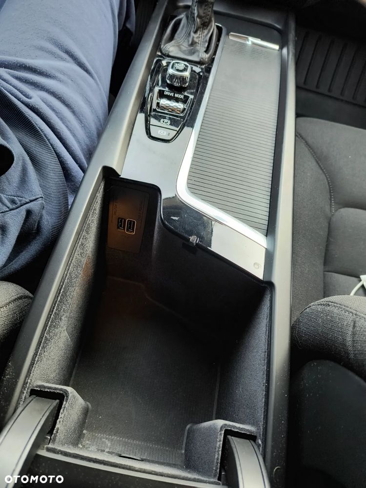 Volvo V60 D4 Momentum - 17