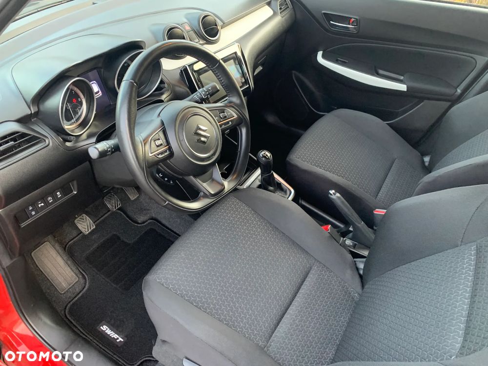 Suzuki Swift 1.2 SHVS Premium Plus - 11