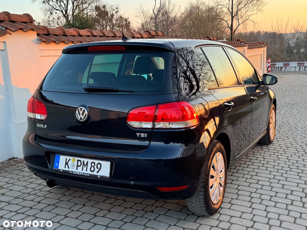 Volkswagen Golf - 33