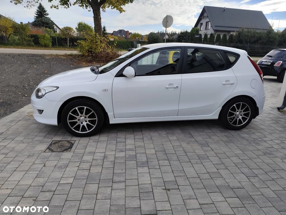 Hyundai i30 1.6 Premium - 4