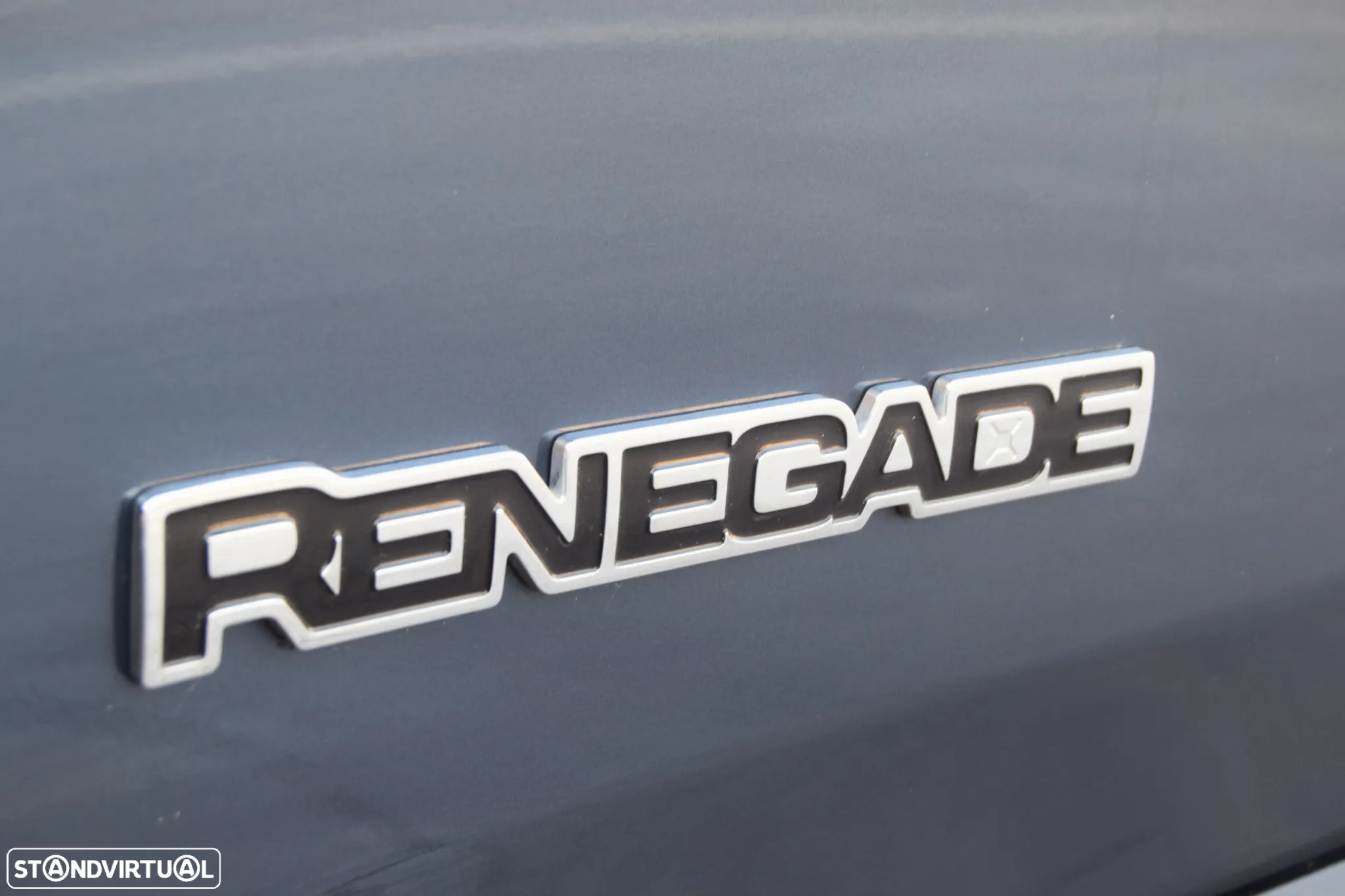 Jeep Renegade 1.5 TG e-Hybrid Limited DCT - 16