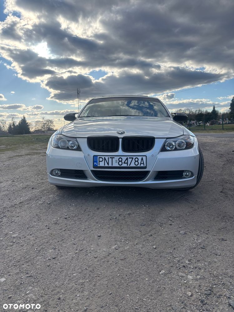 BMW Seria 3 318i - 2