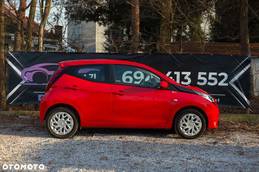 Toyota Aygo x-play connect - 7