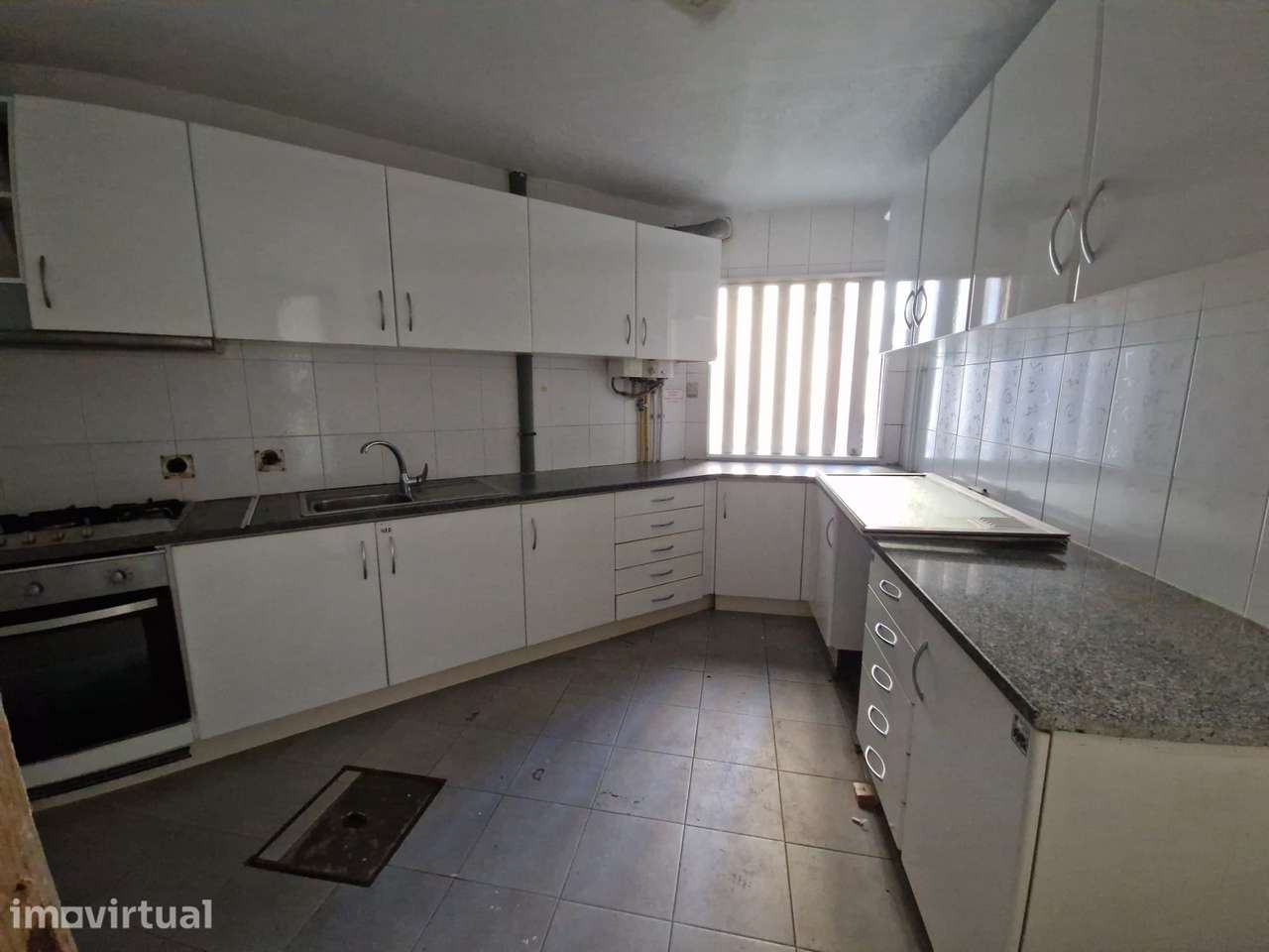 T3 Totalmente Renovado em Santiago - Excelente Oportunidade de Inve... - Grande imagem: 2/12