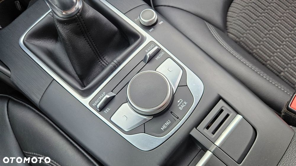 Audi A3 Sportback 1.4 TFSI CoD ultra Attraction - 26