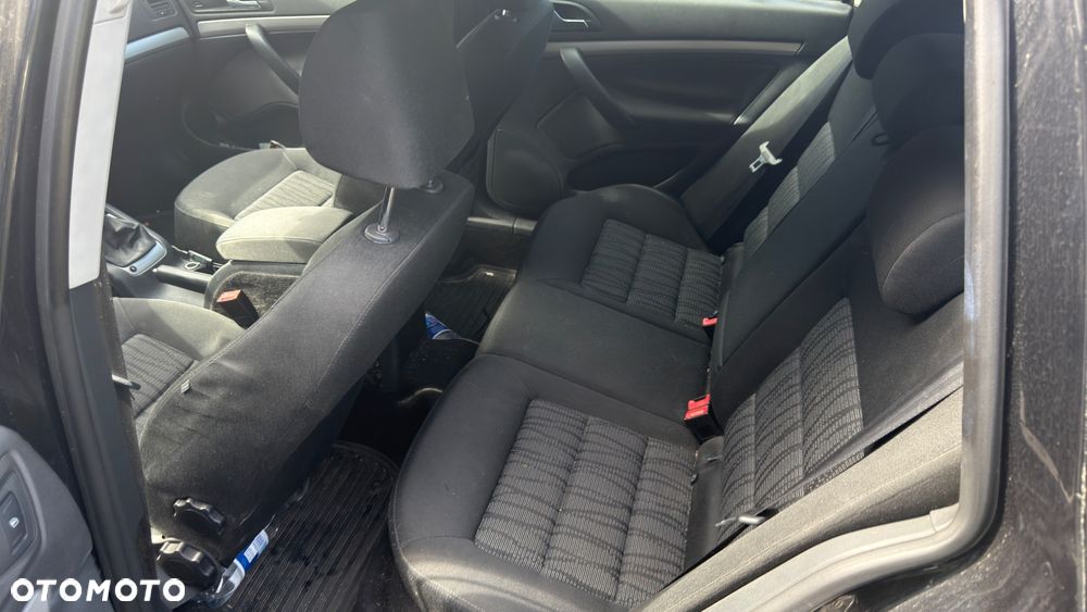Skoda Octavia 2.0 TDI DPF Ambiente - 2