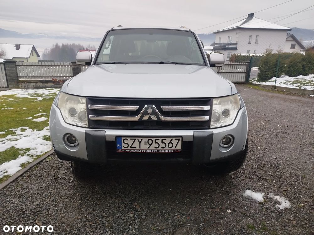Mitsubishi Pajero - 1
