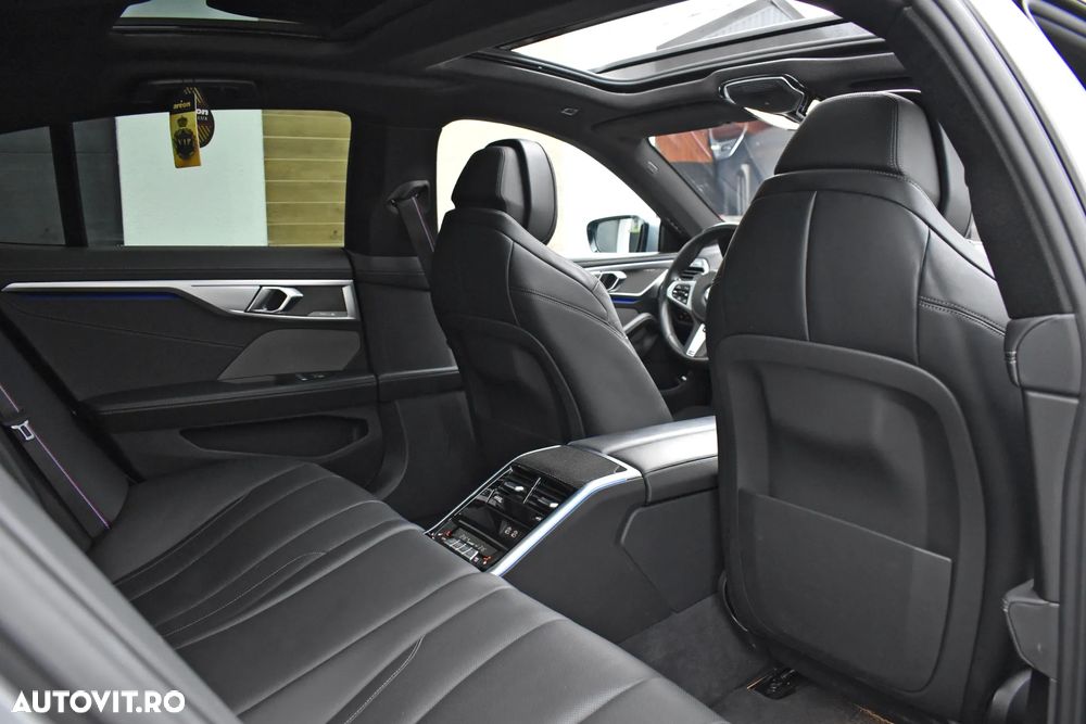 BMW Seria 8 - 13