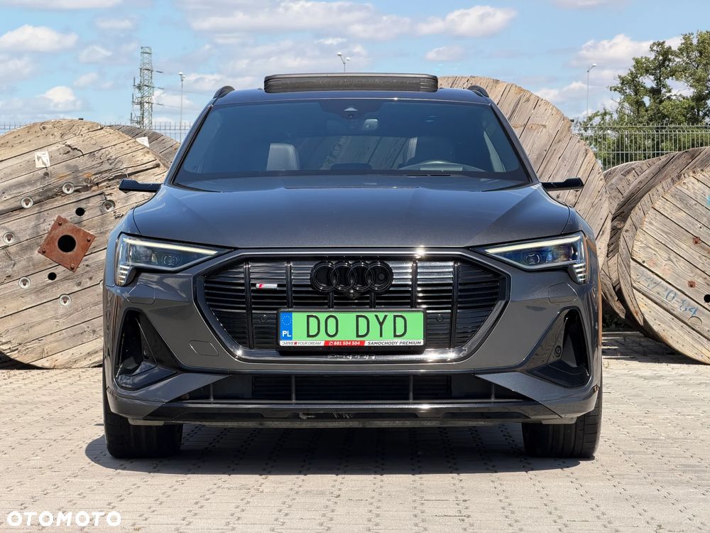 Audi e-tron 55 Quattro S Line - 11