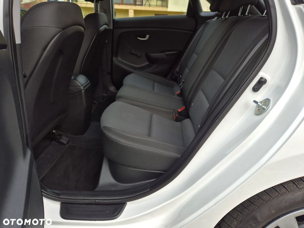 Hyundai i30 blue 1.6 CRDi Classic - 26