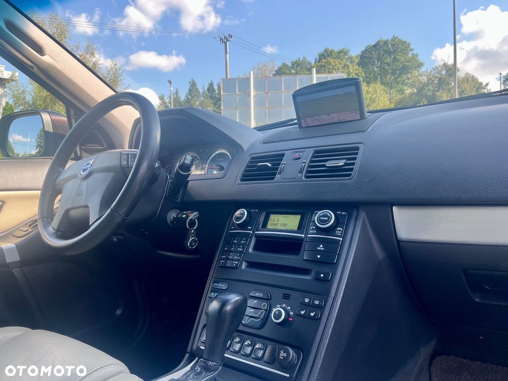 Volvo XC 90 - 25