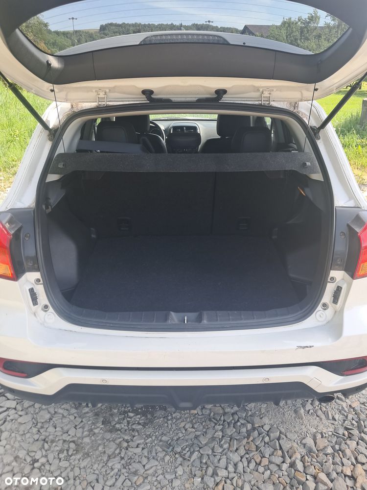 Mitsubishi Outlander - 7