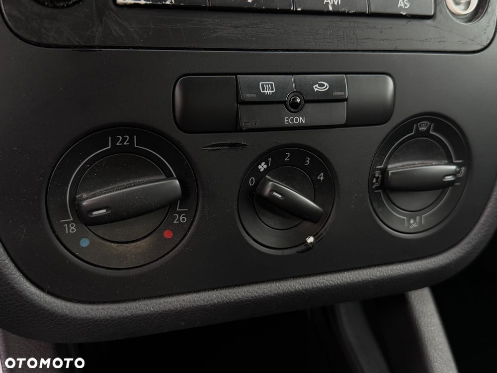 Volkswagen Golf 1.6 United - 29