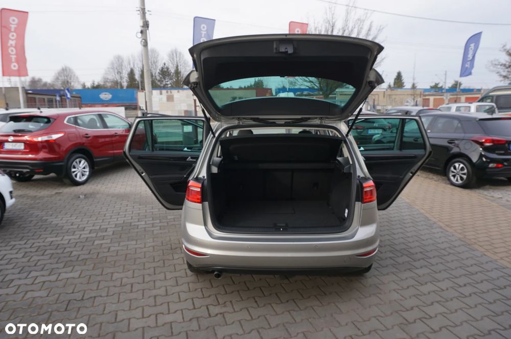 Volkswagen Golf Sportsvan 1.2 TSI (BlueMotion Technology) Comfortline - 16
