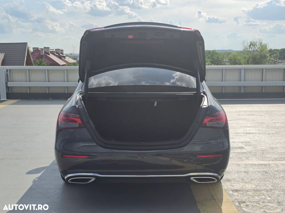 Mercedes-Benz E - 11