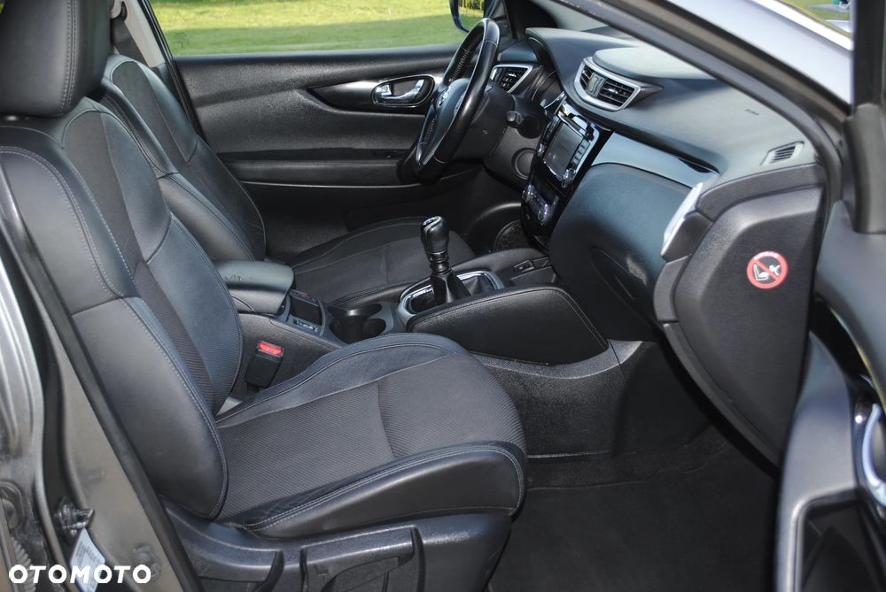 Nissan Qashqai 1.6 DCi N-Connecta - 15