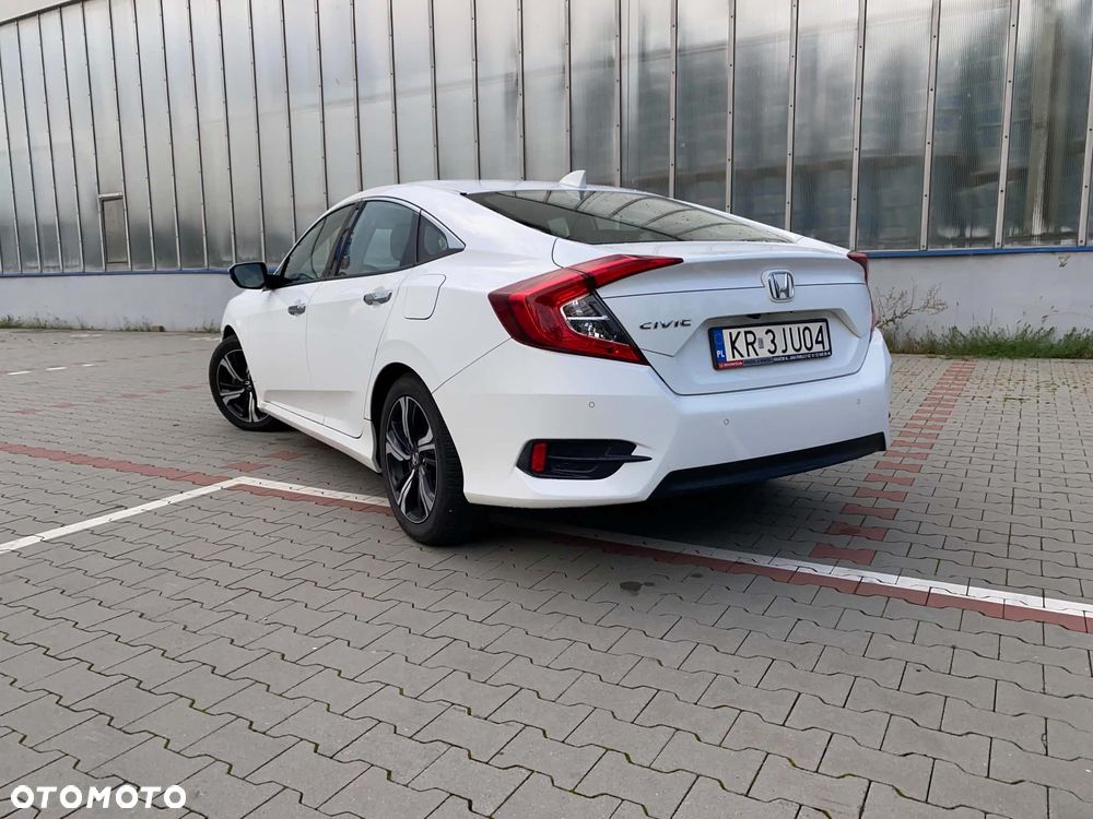 Honda Civic 1.5 T Elegance - 2