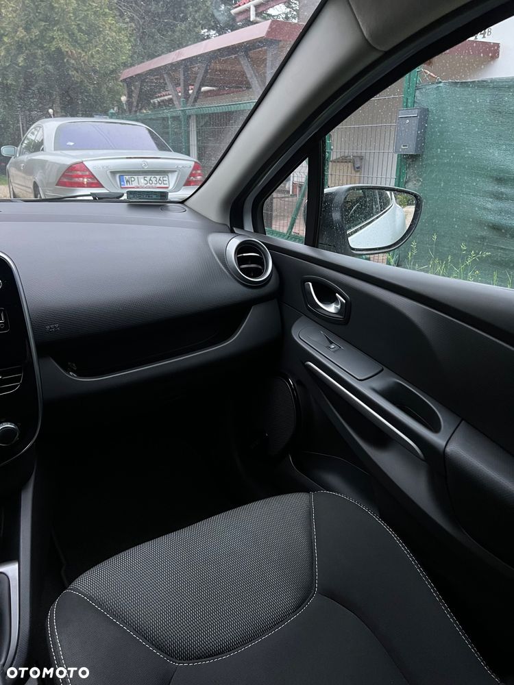 Renault Clio 0.9 TCe Business - 16