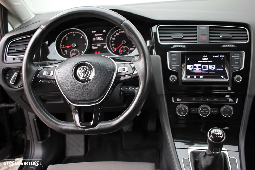 VW Golf 2.0 TDi Highline - 14
