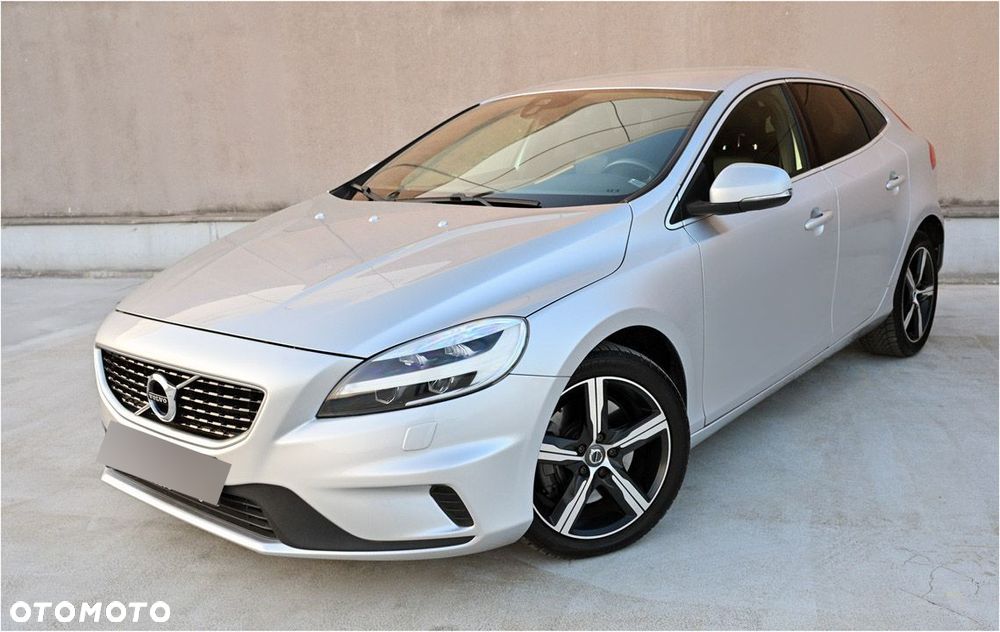 Volvo V40 D3 Geartronic RDesign - 1