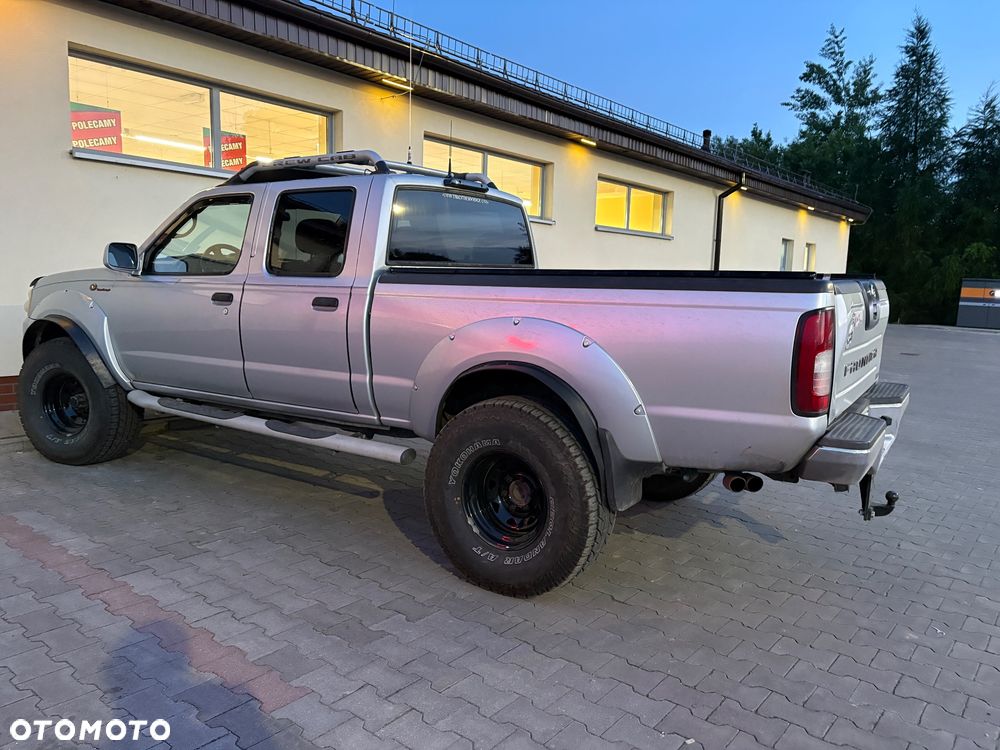 Nissan Frontier - 4