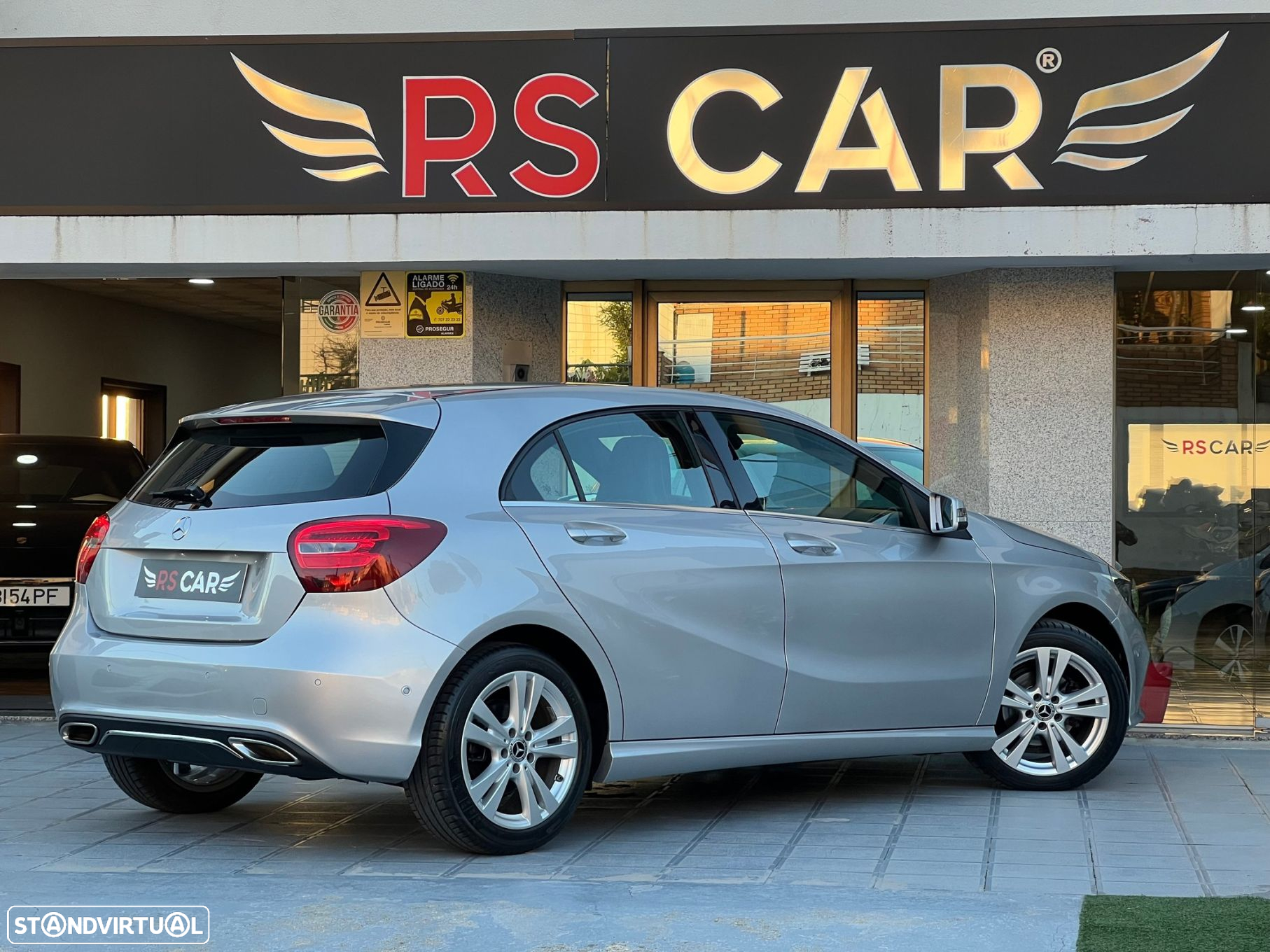 Mercedes-Benz A 180 d Urban - 9
