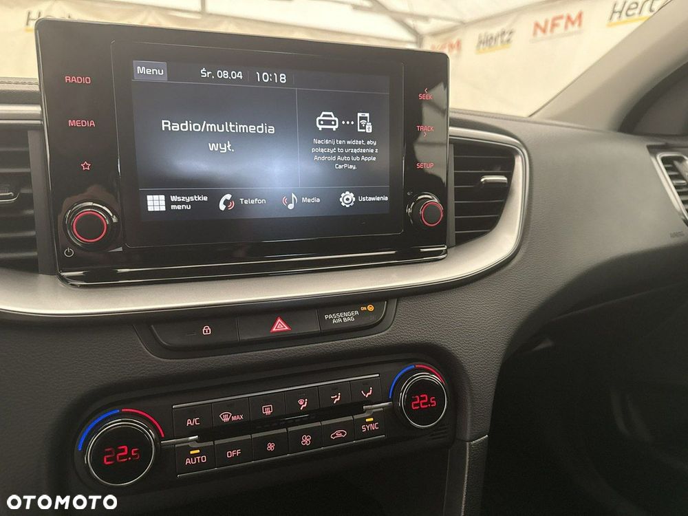 Kia Ceed - 27