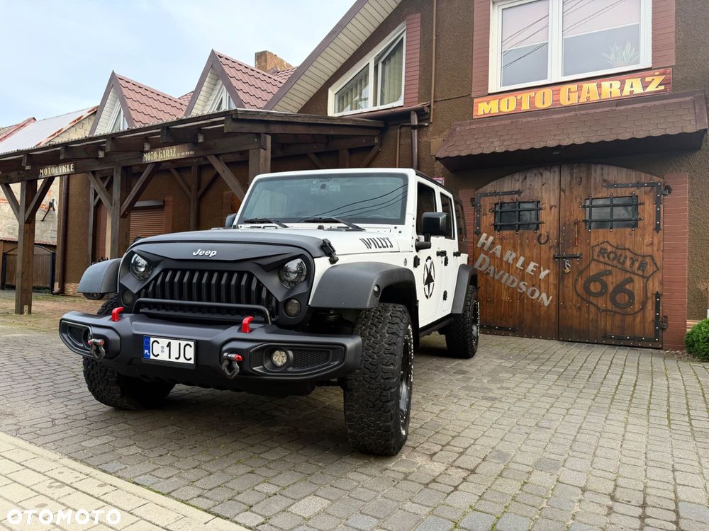Jeep Wrangler - 2