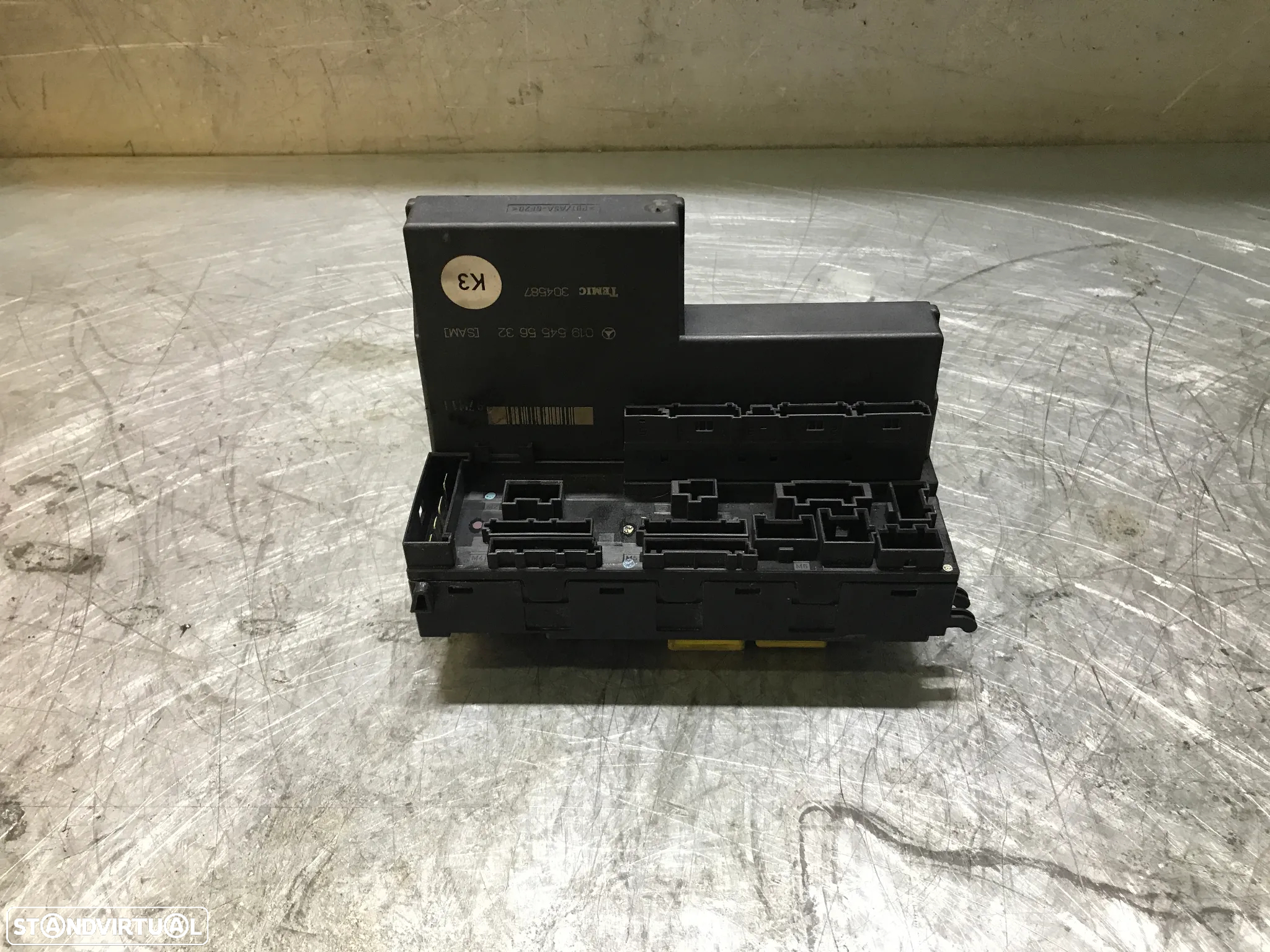 CAIXA DE FUSIVEIS / SAM MERCEDES E220 W210 0195455632 - 2